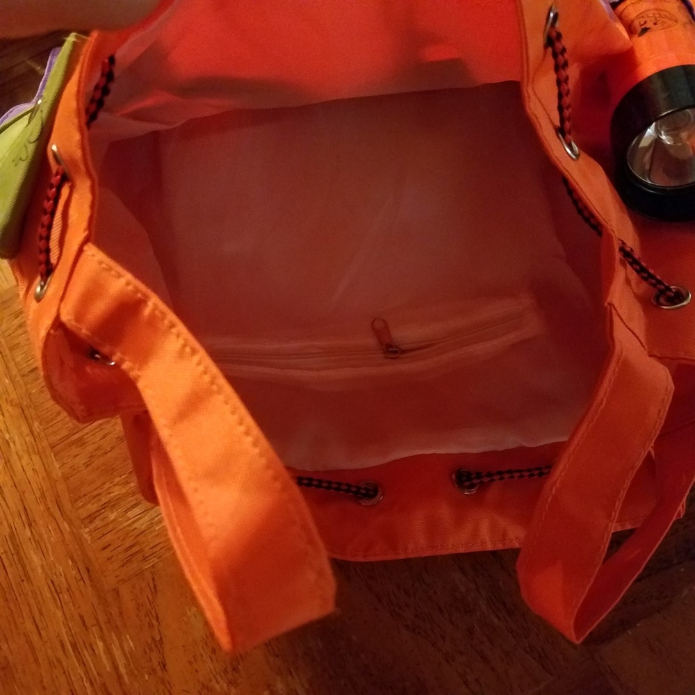 Halloween Backpack with flashlight - Picture 3 of 4